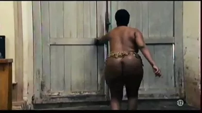 Os sexo oral com mulheres gostosas amantes decidiram fazer amor no sofá