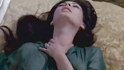 Mulher madura mostra jovem vídeo de sexo oral homem e mulher menina gap e dar-lhe a