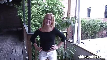 Russo pornô; video de sexo oral gratis homem Lambendo o ânus e fodendo a garota no cu