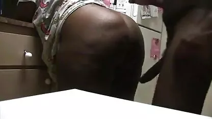 Paixão fodendo com peituda Madison Ivy video sexi oral na cozinha