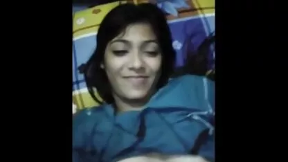 Massagista vídeos pornográficos de sexo oral acariciando