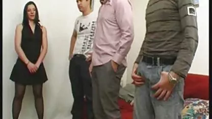 Meninas do estudante de fundição pornodoidooral de sexo