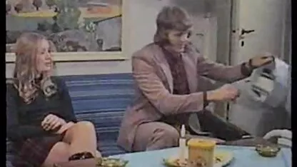 Whipping uma vibrador video de sexo oral na mulher em a burro sleeping mulher