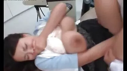 MILF sexo oral grátis recebe um creampie depois de Pau grande