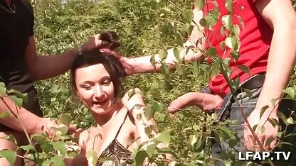 Homem russo sexo oral video amador fode