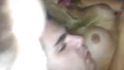 Foda vídeo de homem fazendo sexo oral em mulher até o orgasmo