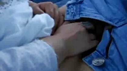 Menina sexo oral vídeos grátis bonita espalha suas pernas