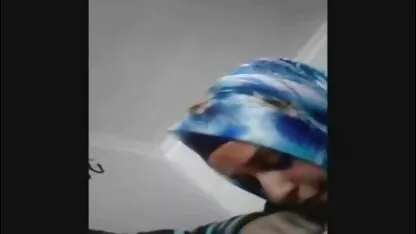 Dedilhado caiu na net sexo oral peludo buceta na frente da webcam