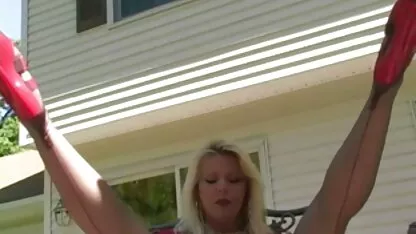 Russo menina fode com a menina no topo da videos de sexo oral gratuito mesa de massagem