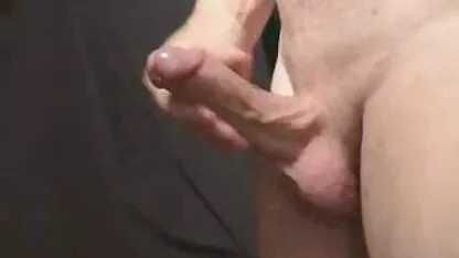 No chão, a mulher empurrou e o intestino boquete mulheres grosso cai