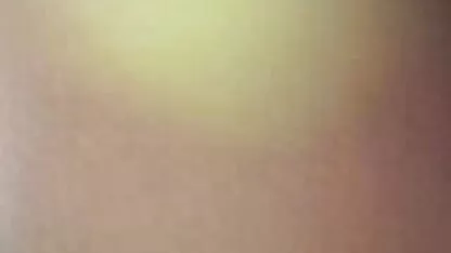 Sua filha muito apertado na boquete mulheres garganta