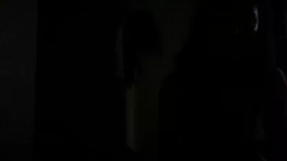 Loira fazendo boquete Madura em meias é fodida por um cara na cama