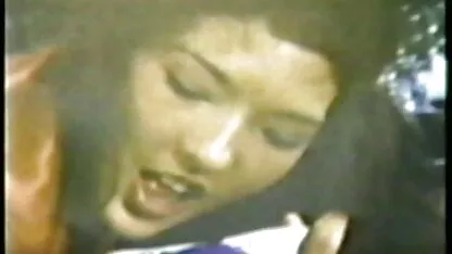 Quente Árabe adolescente sexo oral entre mulheres video com Peitos grandes